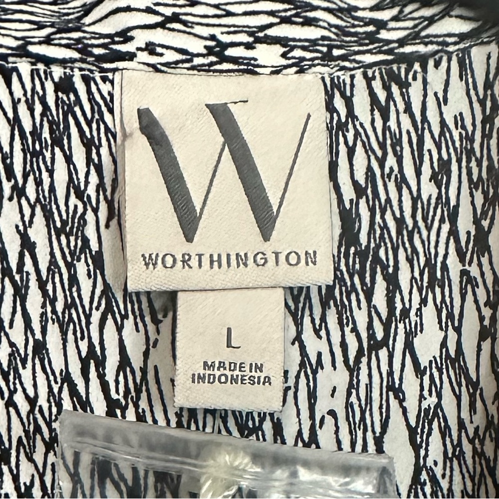 Worthington Abstract Printed Blouse NWT - Picture 3 of 8